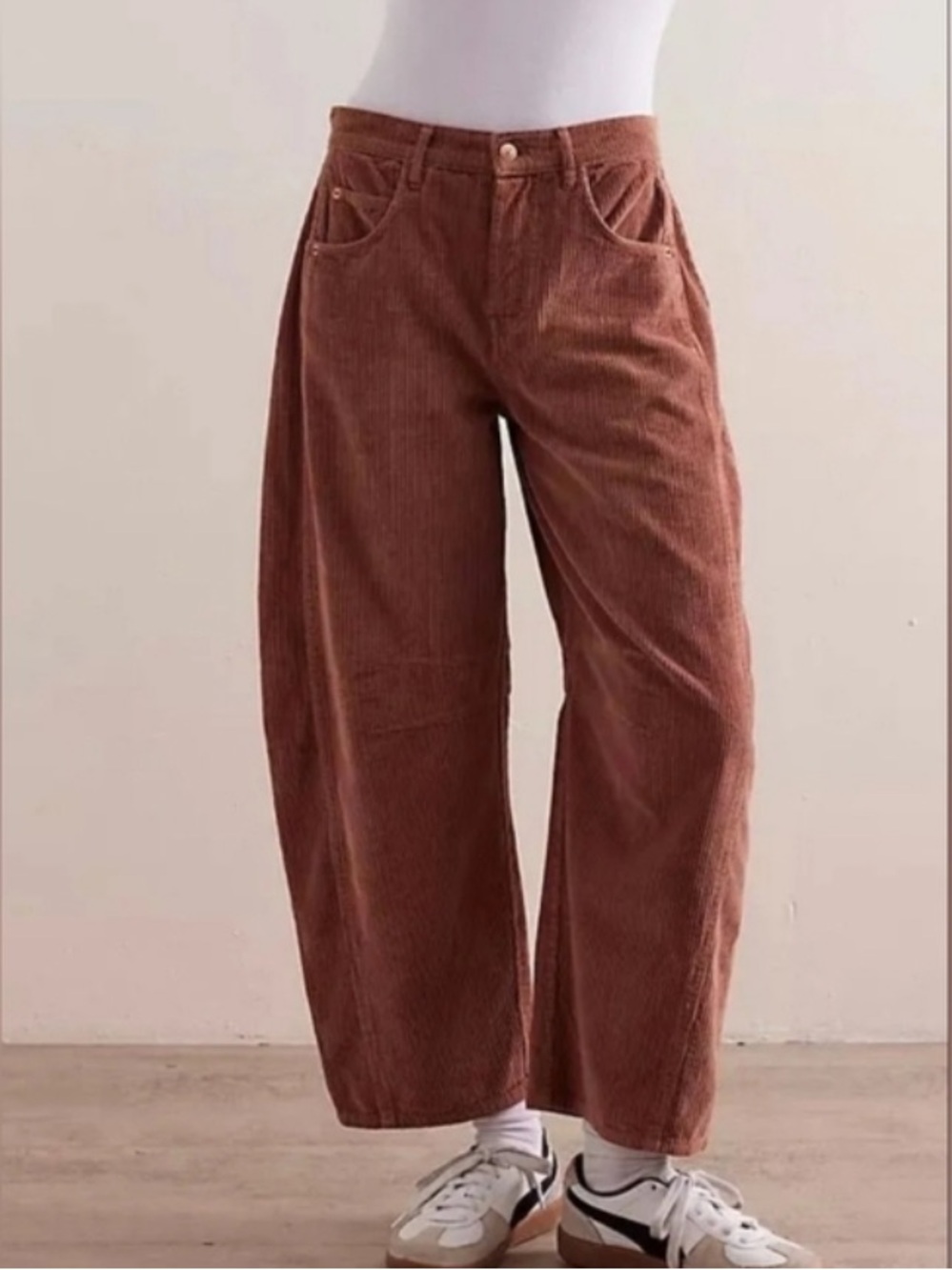 Free People Good Luck Mid-Rise Corduroy Barrel leg Jeans pants Size 30